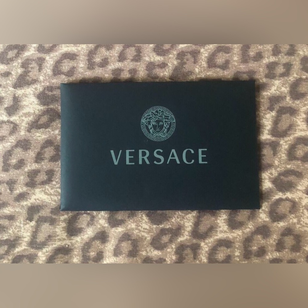 Versace purse - Picture 8 of 8